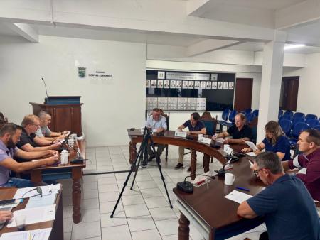 Câmara de Forquetinha aprova mais de R$ 420 mil para fortalecer Agricultura e Saúde